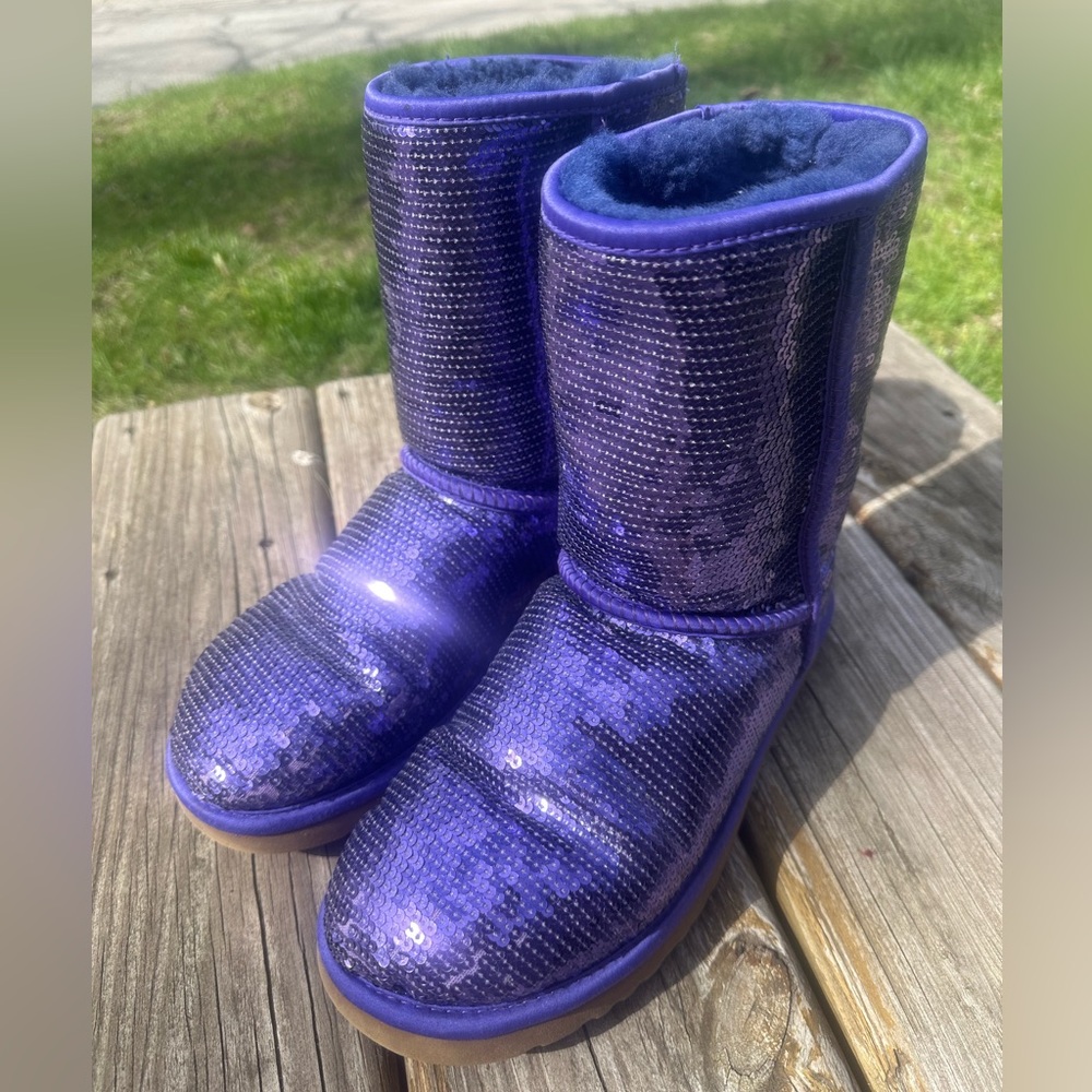 UGG Classic Sparkle Purple Sequin Pull On Boots Limited Edition Women's Size 8